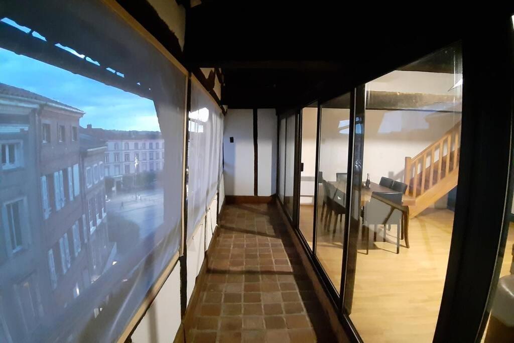 Appartement Exceptionnel 4 Etoiles Hyper Centre Albi 65 M2 Au 4Eme Etage Sans Ascenseur Avec Une Tour Du 12Eme Siecle Екстер'єр фото