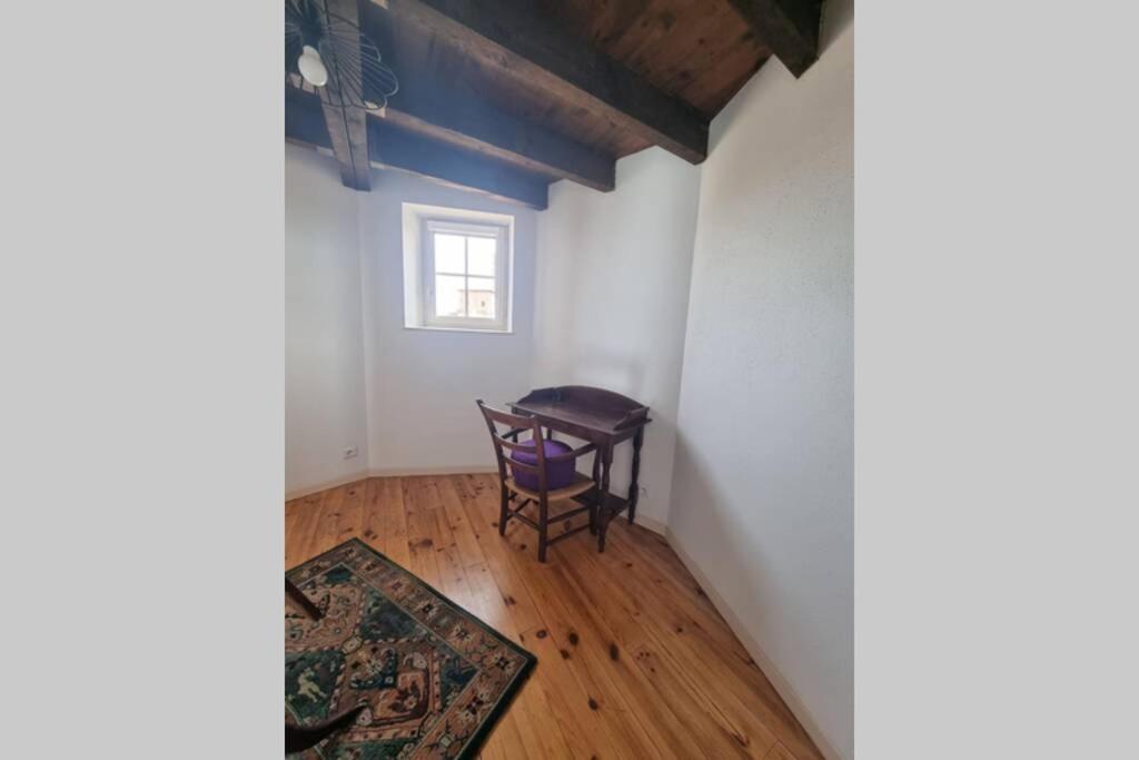 Appartement Exceptionnel 4 Etoiles Hyper Centre Albi 65 M2 Au 4Eme Etage Sans Ascenseur Avec Une Tour Du 12Eme Siecle Екстер'єр фото