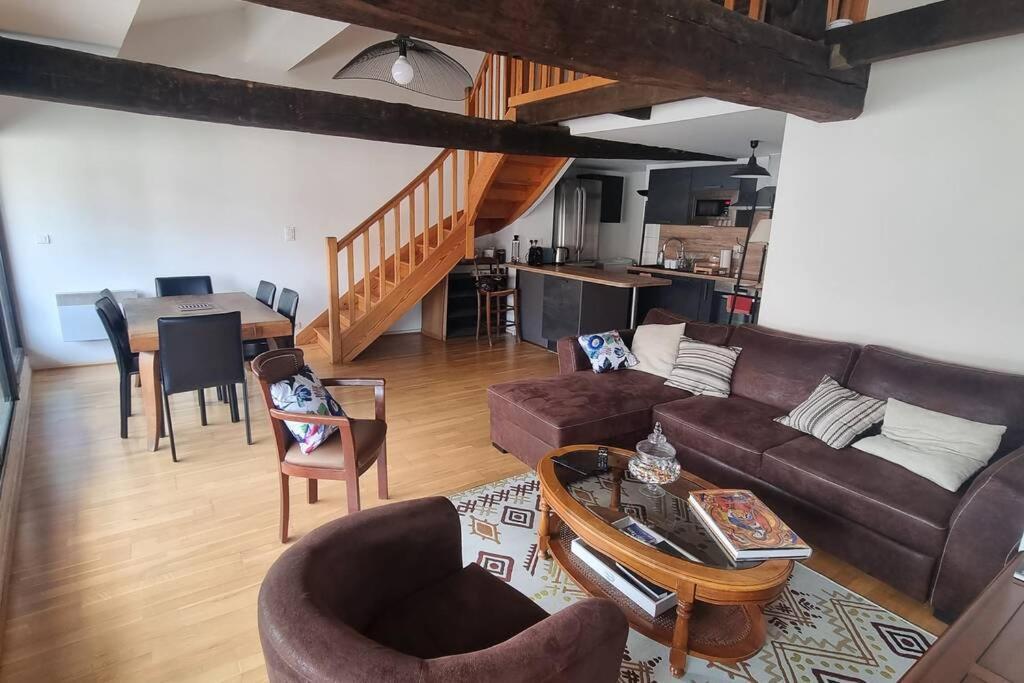 Appartement Exceptionnel 4 Etoiles Hyper Centre Albi 65 M2 Au 4Eme Etage Sans Ascenseur Avec Une Tour Du 12Eme Siecle Екстер'єр фото